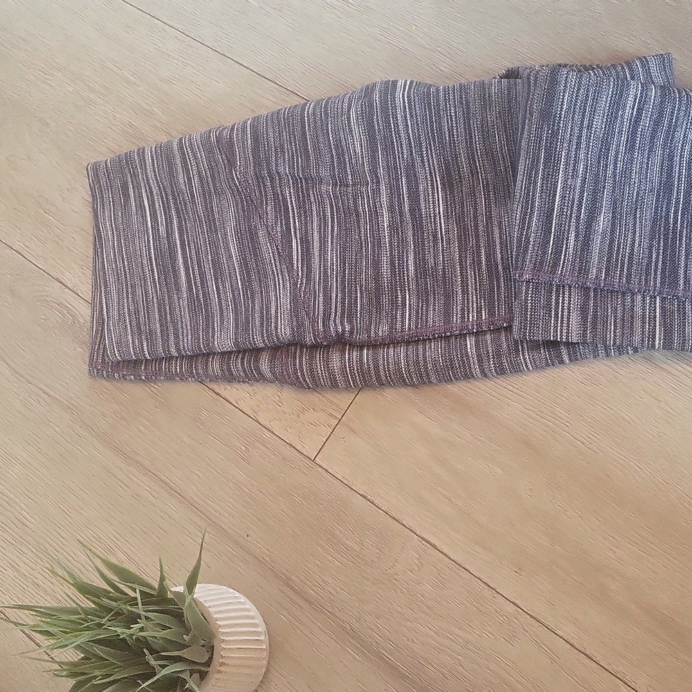 Ivivva l Gray Striped Leggings l size l kids l girls - Picture 3 of 5